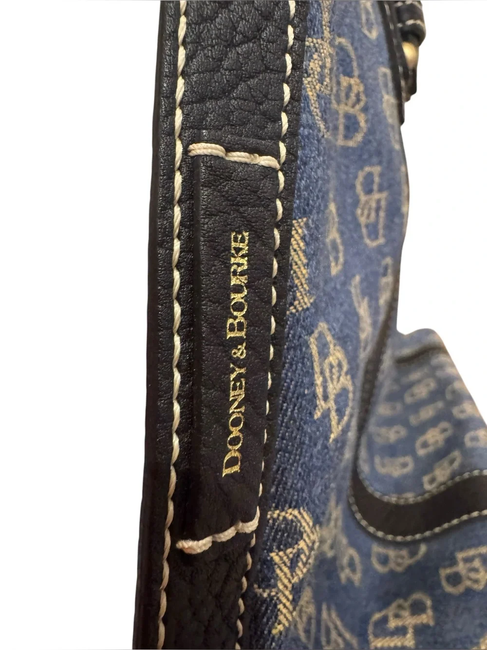 Dooney & Bourke Monogram Denim Tote w/matching wristlet/pouch - LIKE NEW Y2K - Picture 7 of 15